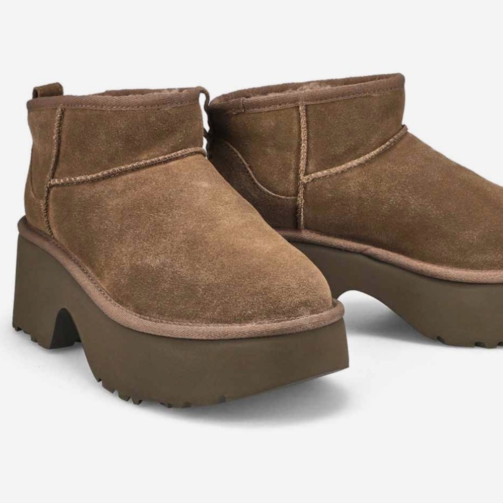 Classic Ultra Mini New Heights, NWOT, sz 39